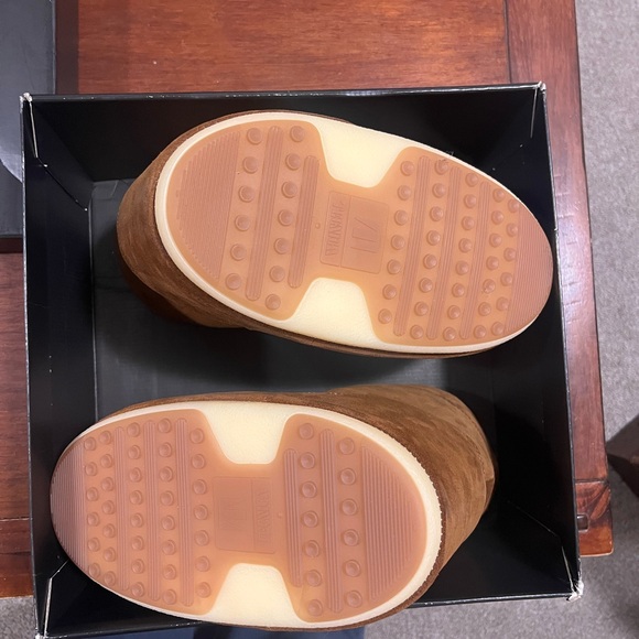 NWT/NWB Moon Boot Icon Low Nolace Suede boot in cognac brown - Picture 4 of 10